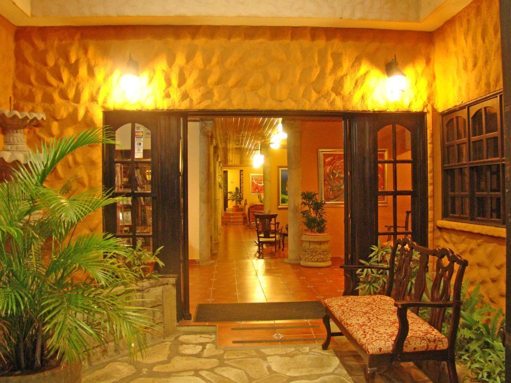 Hotel Colonnade Nicaragua 마나과 외부 사진