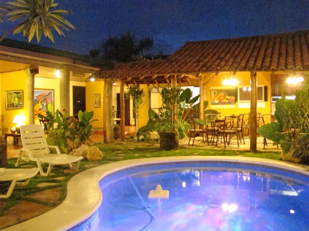 Hotel Colonnade Nicaragua 마나과 외부 사진