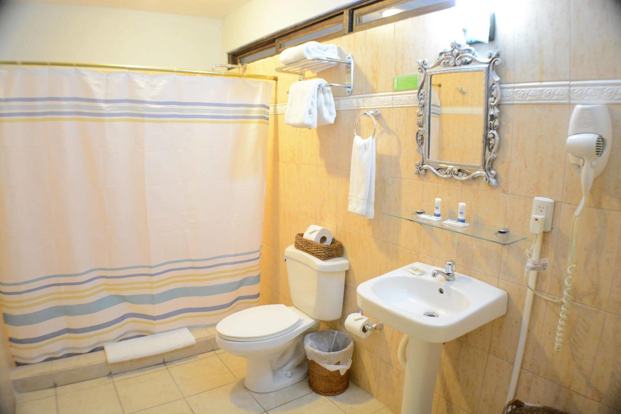 Hotel Colonnade Nicaragua 마나과 외부 사진