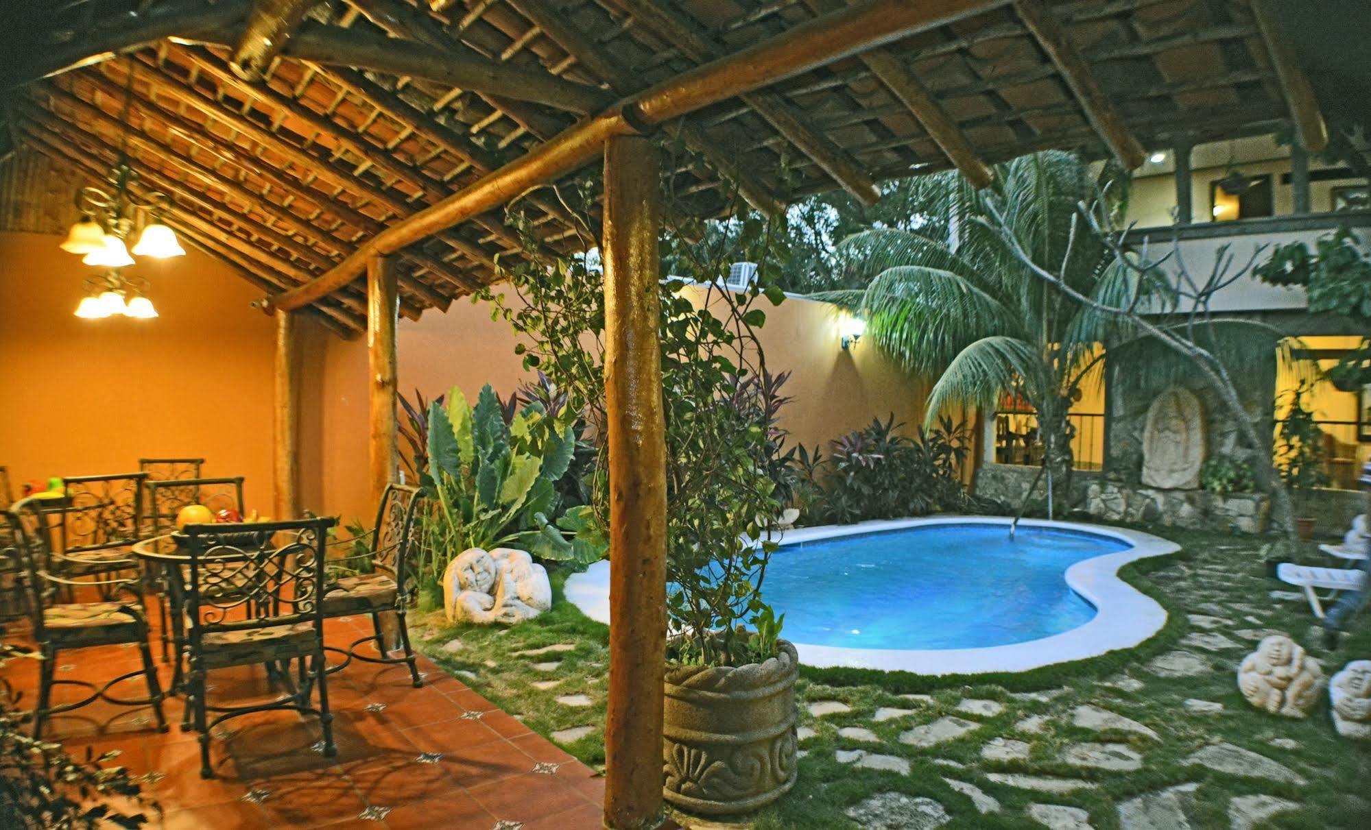 Hotel Colonnade Nicaragua 마나과 외부 사진