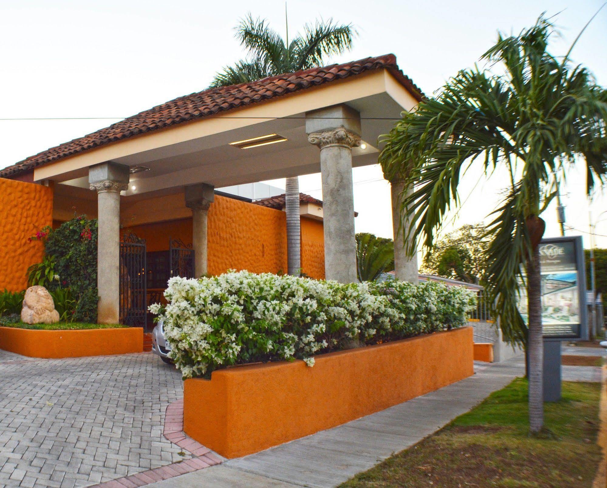 Hotel Colonnade Nicaragua 마나과 외부 사진
